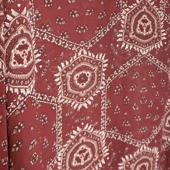 Maurices Womens Brown Paisley Semi Sheer Blouse Large - Picture 5 of 9
